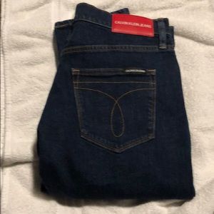 CALVIN KLEIN MID RISE  JEANS NEW 27W X 30L